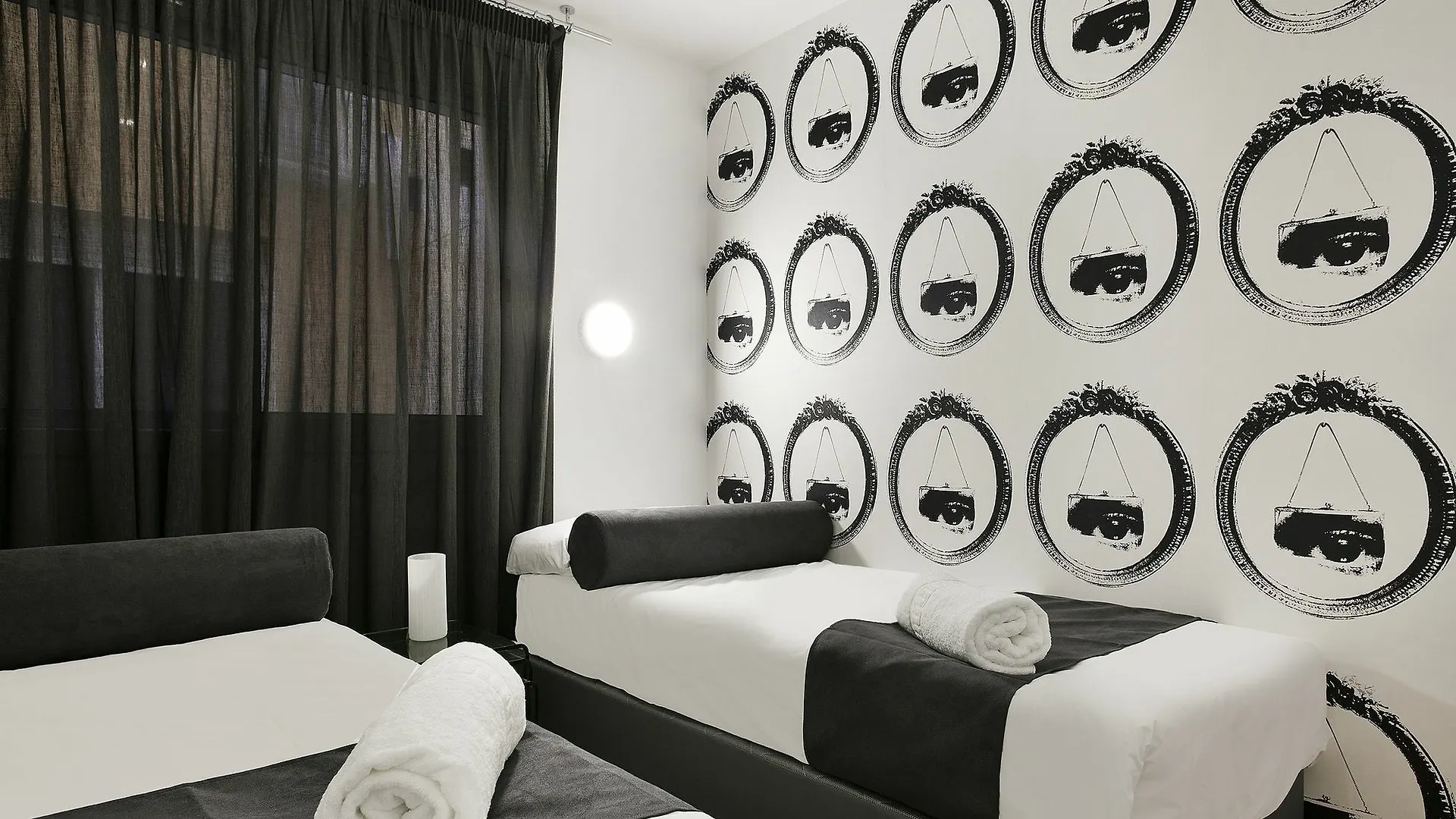 ברצלונה Mar Apartments ספרד